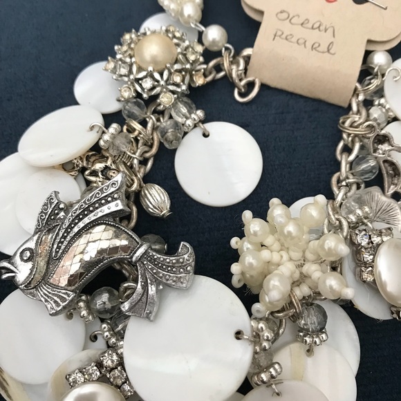 2 bracelets - Picture 4 of 4